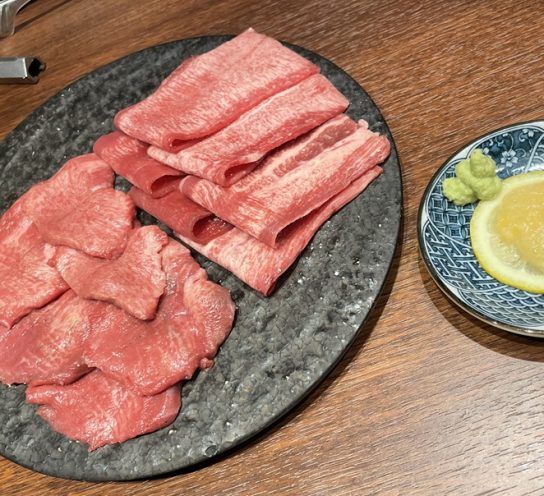 「【和牛焼肉やくにく 徹】でランチ」のサムネイル
